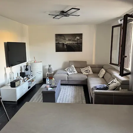T2 Location Estivale * Ajaccio (Corsica)
